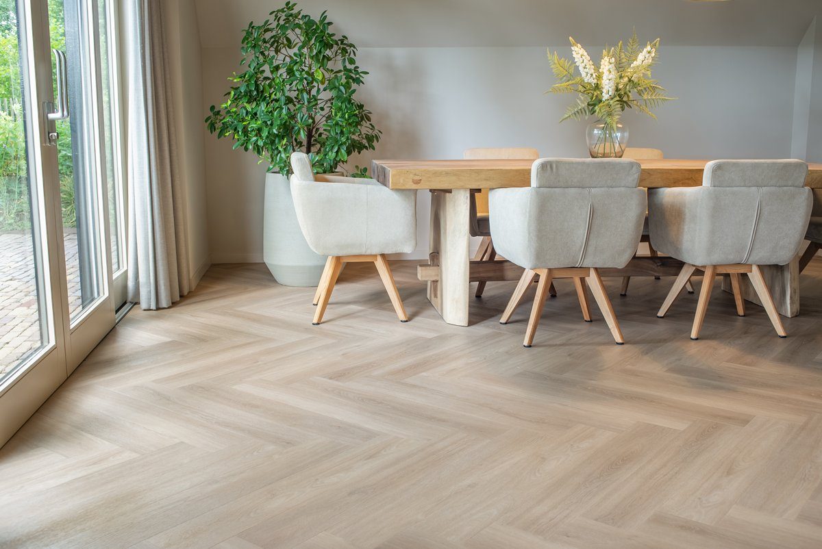 Walvisgraat PVC in kleur Orka Onbehandeld (interieur), foto van leverancier