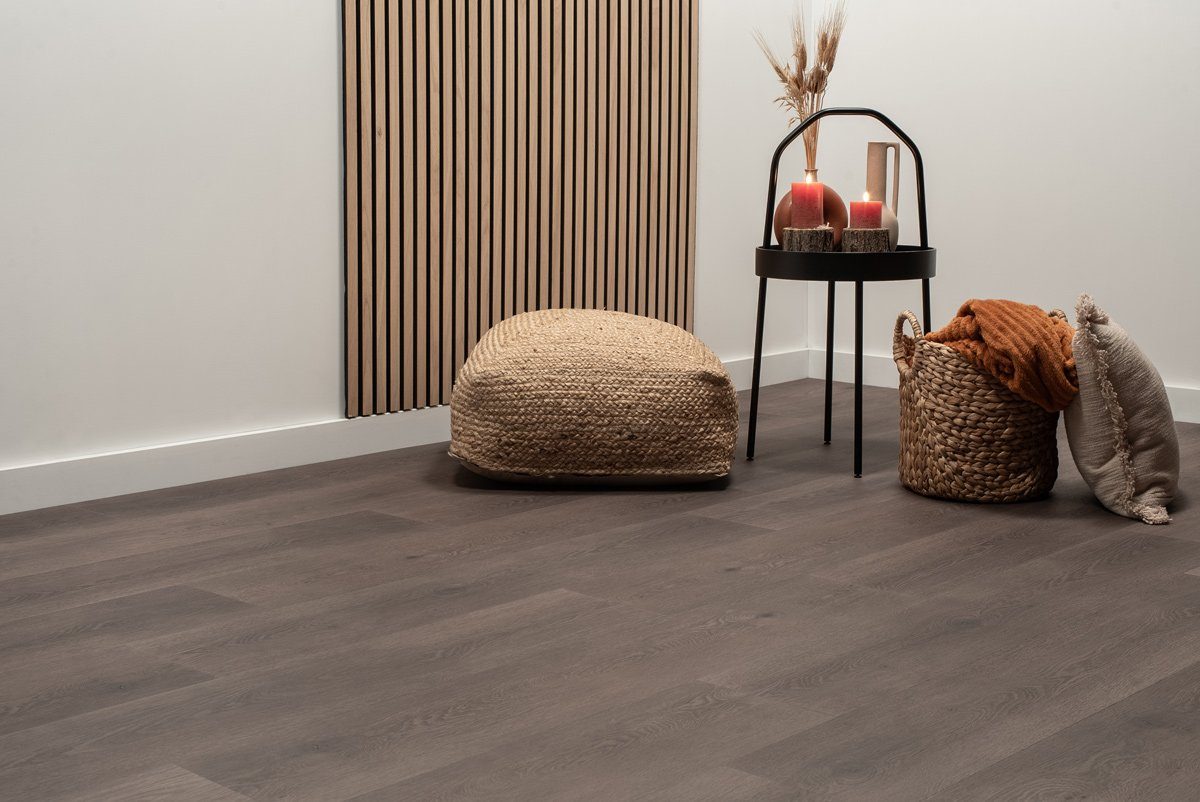 Dorpen PVC in kleur Makkum Mokka Eiken (sfeer), foto van leverancier